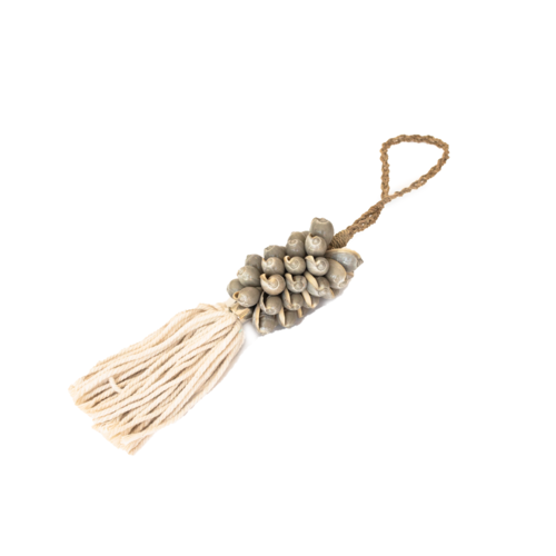 Hanging Grey Shell With Cream Tassel