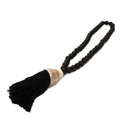 Hanging Beaded Tassel With Shell Black
